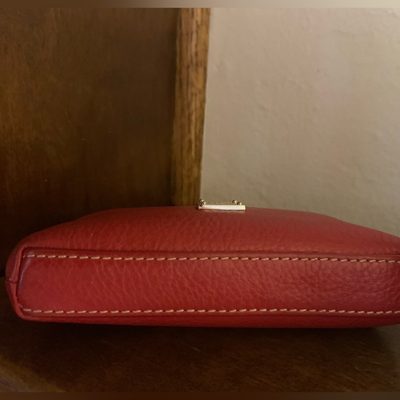 Dooney and Bourke red pebble leather kiss wallet pouch - Picture 14 of 14